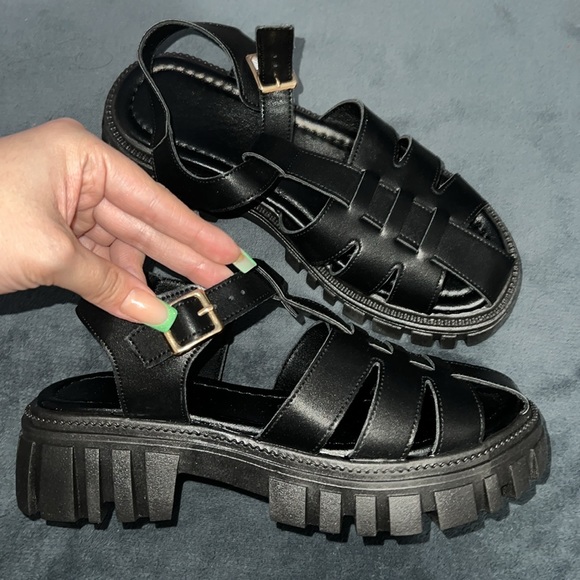 ‼️SOLD‼️ - Picture 2 of 4